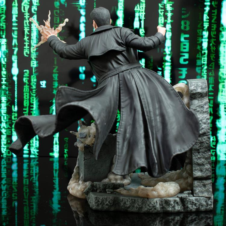 The Matrix Gallery Diorama Neo Deluxe 10-Inch PVC Statue