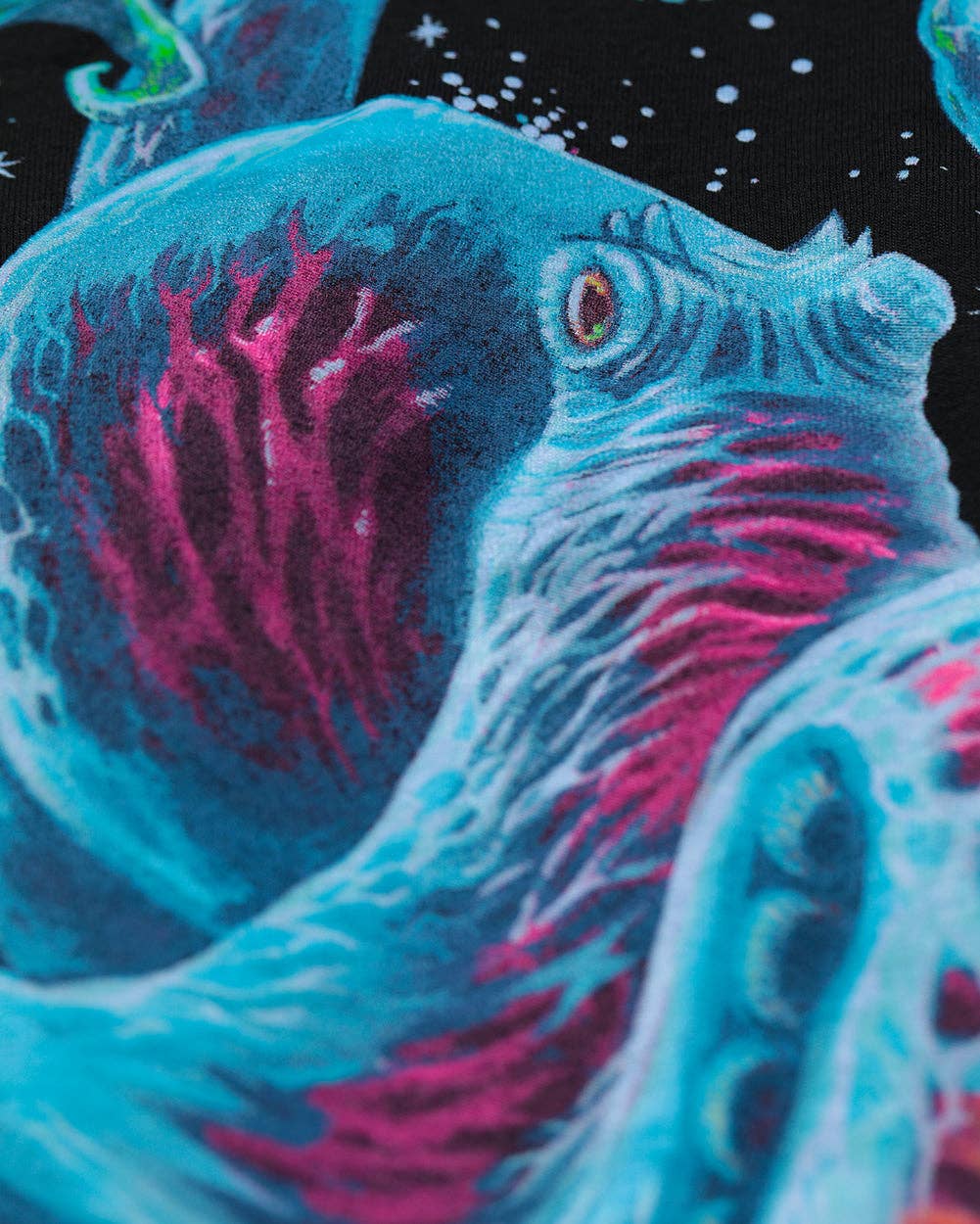 Men's Graphic Tee - Glow T-Shirt (Gleaming Octo)