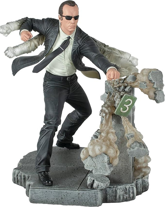 The Matrix Gallery Diorama Agent Smith 10-Inch PVC Statue