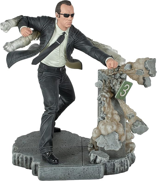 The Matrix Gallery Diorama Agent Smith 10-Inch PVC Statue