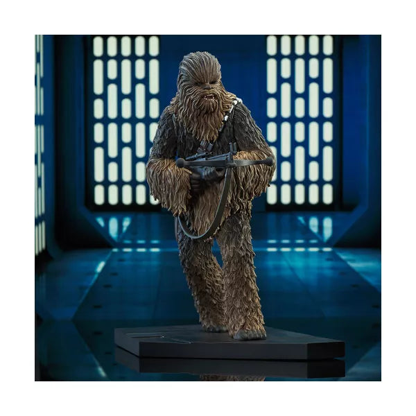 SW PREMIER COLLECTION EP4 CHEWBACCA STATUE