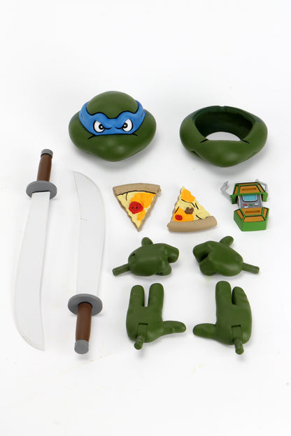 TEENAGE MUTANT NINJA TURTLES (LEONARDO) - 1/4 SCALE  - Kidrobot